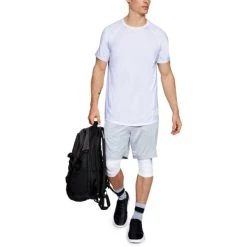UNDER ARMOUR Men's Raid 2.0 Short-Sleeve Tee -trucker hat shop 2038988 101 alt4