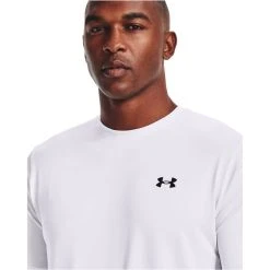 UNDER ARMOUR Men's UA Training Vent 2.0 Short Sleeve Tee -trucker hat shop 2076955 101 alt4