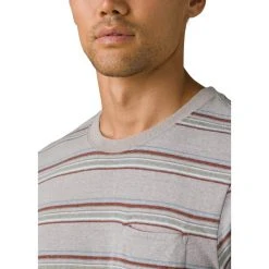 PRANA Men's Cardiff Short-Sleeve Pocket Tee -trucker hat shop 2079784 004 alt3