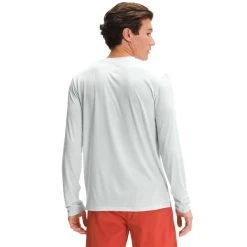 THE NORTH FACE Men’s Wander Long-Sleeve Tee -trucker hat shop 2086542 004 alt1